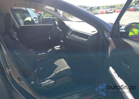 2020 Honda Hr-V 2Wd Lx z USA, uszkodzony, nr VIN 3CZRU5H35LM706934